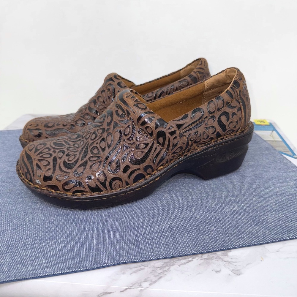 BOC Born Concept Peggy Brown‎ Embossed Leather Clogs 9.5 Tooled Slip On Mule